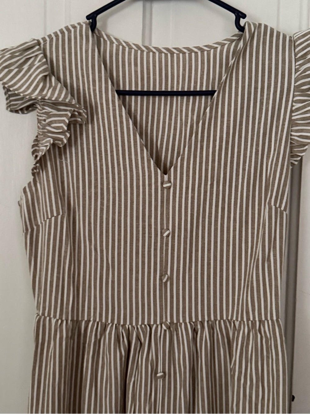 New-Striped V-Neck Ruffle Sleeve Women's maxi dress